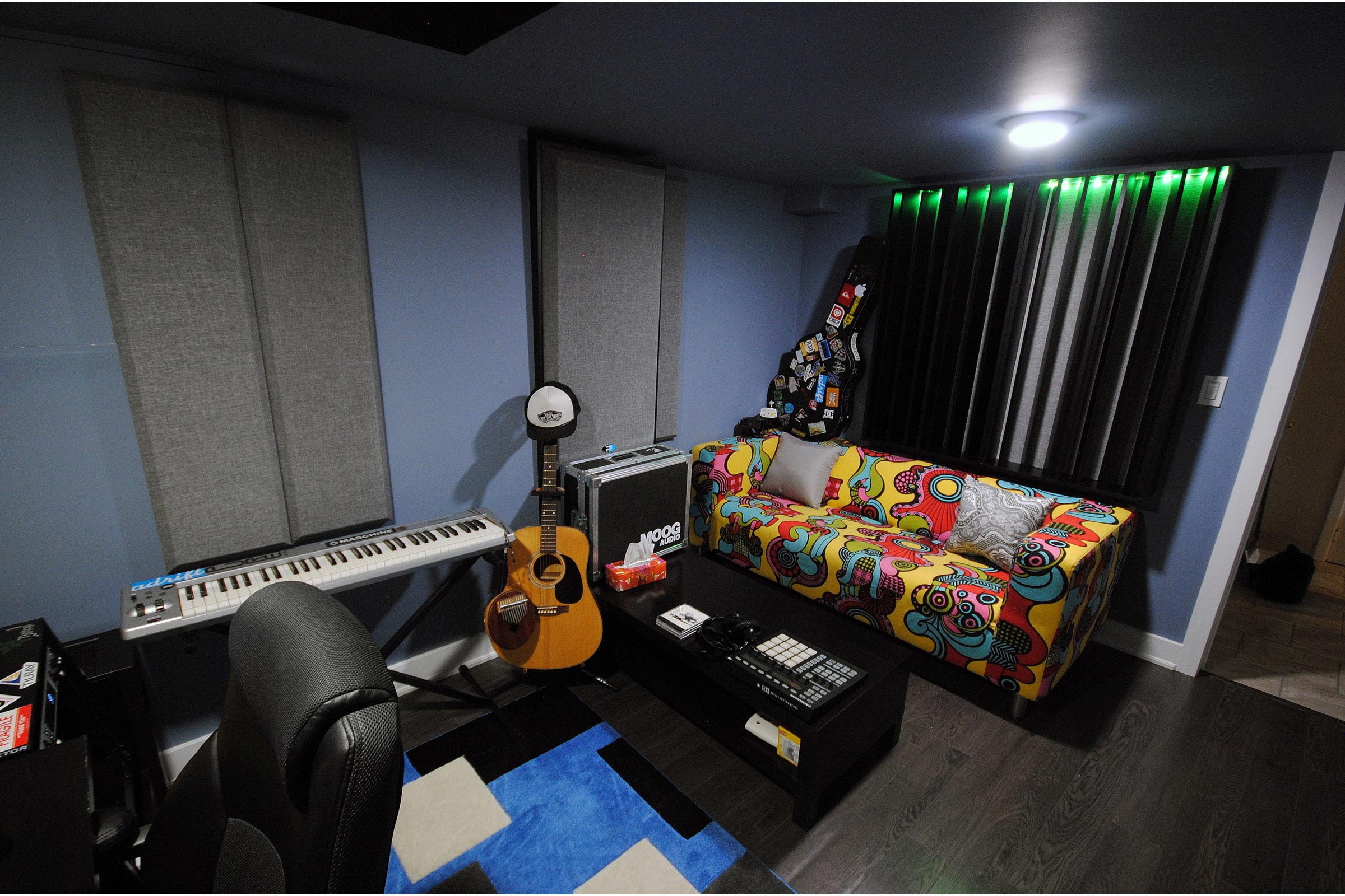 Primacoustic Flexifuser Diffuser in a recording studio