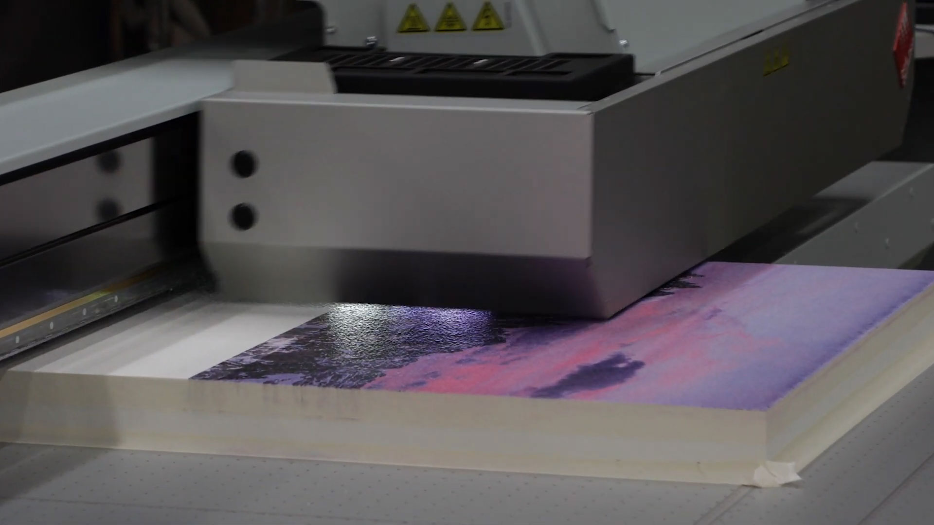 How To Print Flatbed Printer